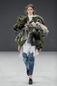 アバンギャルド３